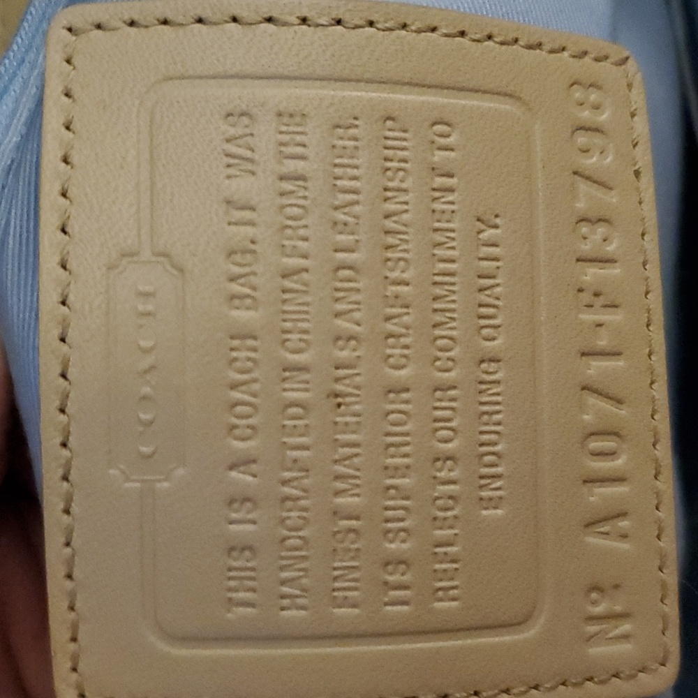 Authentic Coach purse, medium in size, and very cute and colorful as you can see - Picture 4 of 6